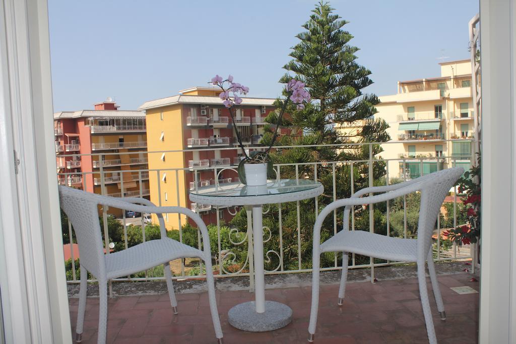 B&B Il Giglio Bianco Сорренто Экстерьер фото